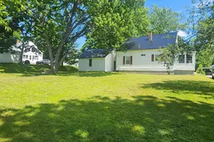 34 Cedar St, East Millinocket, ME 04430 - Photo 37
