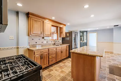 11 Summer Street, Norway, ME 04268 - Photo 5