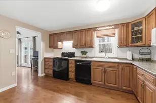 7 Littlefield Dr, Kennebunk, ME 04043 - Photo 9