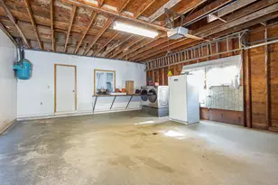 24 Highland Ave, Lewiston, ME 04240 - Photo 3