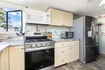 364 Island Avenue, Portland, ME 04108 - Photo 9