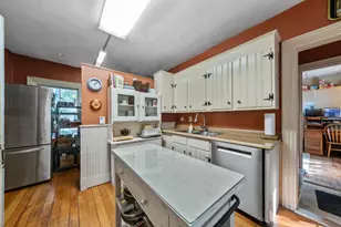 84 Elm St, Camden, ME 04843 - Photo 15