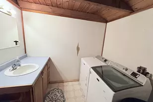 103 Town Farm Rd, Lincoln, ME 04457 - Photo 15