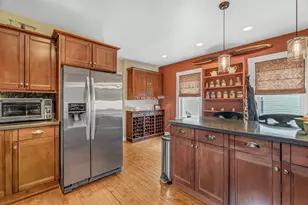 15 Wadsworth St, Thomaston, ME 04861 - Photo 27