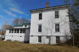 37 Elm St, Skowhegan, ME 04976 - Photo 5