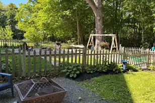 24 Grove St, Kennebunk, ME 04043 - Photo 11