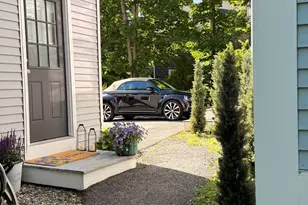 24 Grove St, Kennebunk, ME 04043 - Photo 9