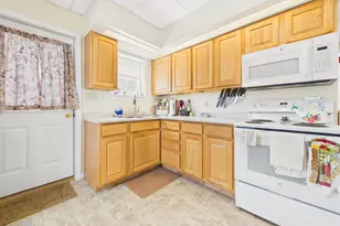 131 Main St, Van Buren, ME 04785 - Photo 11