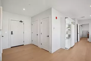 75 Chestnut St, Portland, ME 04101 - Photo 25