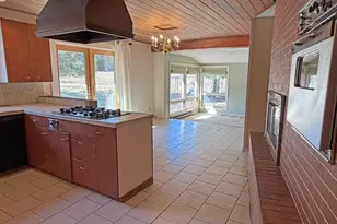 685 Main Rd, Holden, ME 04429 - Photo 15