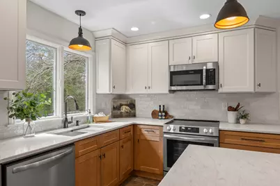 847 Middlesex Road, Topsham, ME 04086 - Photo 17