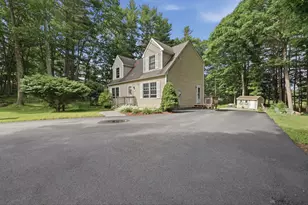 14 Hill Creek Dr, Kittery, ME 03904 - Photo 3