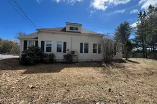 1071 Clinton Ave, Benton, ME 04901 - Photo 3