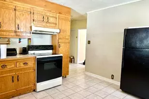 158 Pleasant Ave, Madawaska, ME 04756 - Photo 11