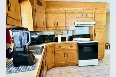 158 Pleasant Avenue, Madawaska, ME 04756 - Photo 13