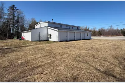 442 W Broadway, Lincoln, ME 04457 - Photo 3