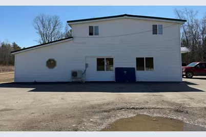 442 W Broadway, Lincoln, ME 04457 - Photo 1