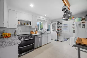 30 Bridge St, Kittery, ME 03904 - Photo 25