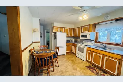 35 Leighton Avenue, Limestone, ME 04750 - Photo 9