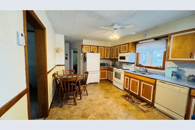 35 Leighton Avenue, Limestone, ME 04750 - Photo 11