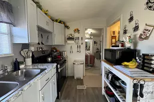 36 Main St, Detroit, ME 04929 - Photo 11