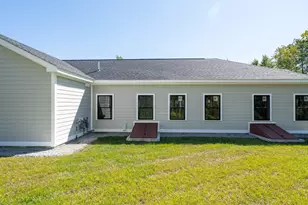 29 Daybreak Ln, Windham, ME 04062 - Photo 17