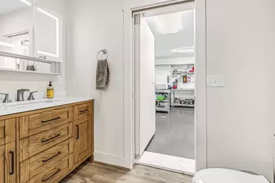 156 Congress Street, Belfast, ME 04915 - Photo 25