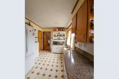 77 Connecticut Avenue, Millinocket, ME 04462 - Photo 9