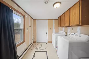 913 B Rd, Ludlow, ME 04730 - Photo 9