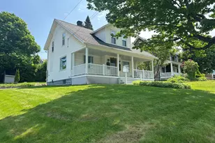 27 Dudley St, Presque Isle, ME 04769 - Photo 7
