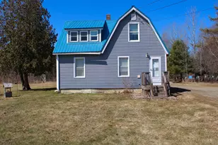 60 Penobscot Ave, Howland, ME 04448 - Photo 7