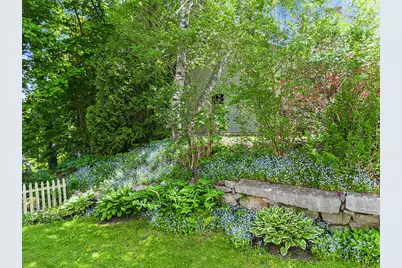 2 Warren Street, Hallowell, ME 04347 - Photo 11