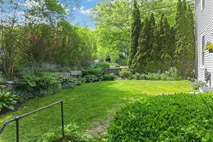 2 Warren St, Hallowell, ME 04347 - Photo 7