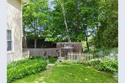 2 Warren Street, Hallowell, ME 04347 - Photo 9