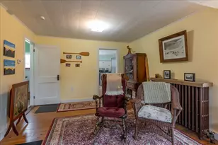 90 Pearl St, Camden, ME 04843 - Photo 17