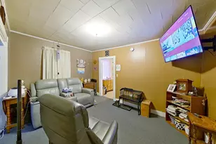 27 Vine St, Livermore Falls, ME 04254 - Photo 7