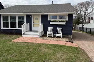 328 Ocean Ave, Wells, ME 04090 - Photo 1