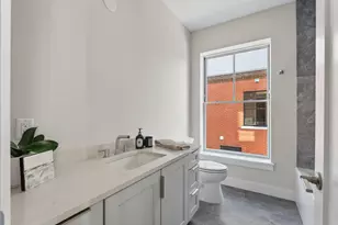 55 Carleton St, Portland, ME 04102 - Photo 33