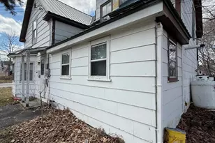 19 Perry St, Lincoln, ME 04457 - Photo 3