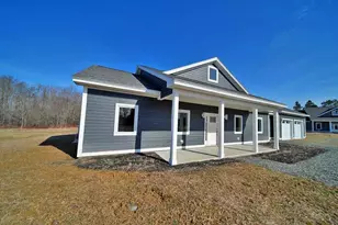 9 Lilac Ln, Houlton, ME 04730 - Photo 13