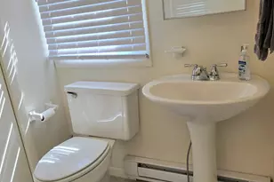 110 Mechanic St, Camden, ME 04843 - Photo 9