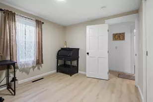 549 Hudson Rd, Glenburn, ME 04401 - Photo 35