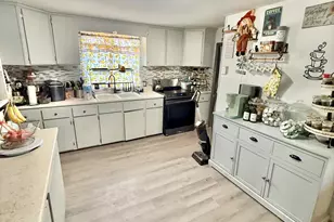 808 Madawaska Rd, Caribou, ME 04736 - Photo 23