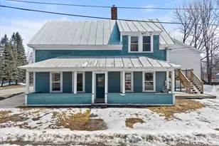 102 Thomas McClellan Rd, Farmington, ME 04938 - Photo 1
