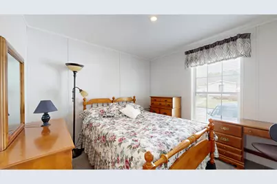 4 Sheldon Place, Lewiston, ME 04240 - Photo 25