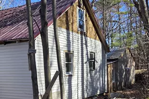 46 Fourth St, Mexico, ME 04257 - Photo 9
