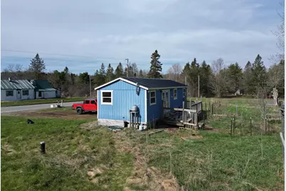 946 Main Street, Springfield, ME 04487 - Photo 15