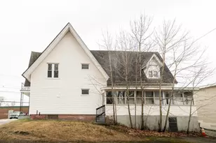 21 Bridge St, Lewiston, ME 04240 - Photo 7