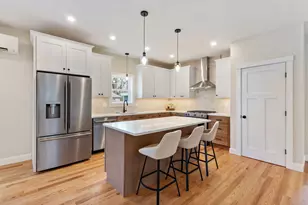 19 Forest Glen Ln, Topsham, ME 04086 - Photo 5