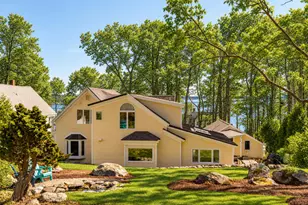 107 Bay View St, Camden, ME 04843 - Photo 13
